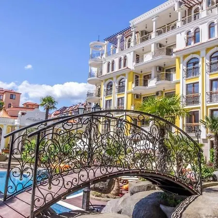 アパート Deluxe 2 Zimmerwohnung,monte Carlo, Harmony Suites サニービーチ